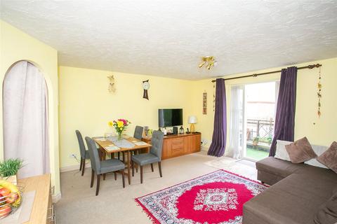 2 bedroom apartment for sale - Exeter Close, Watford, Hertfordshire, WD24