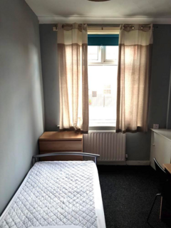 4 bedroom house share to rent, Mrytle Street, Barnsley, Barnsley, South Yorkshire, S75