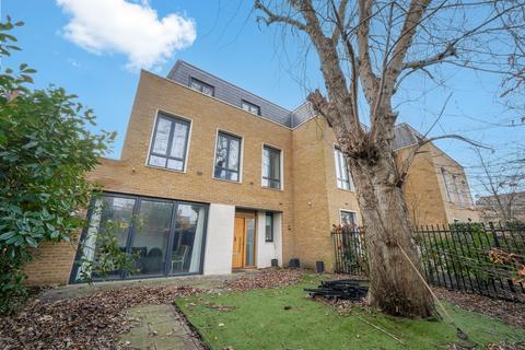 undefined, Ashchurch Grove, Hammersmith, W12