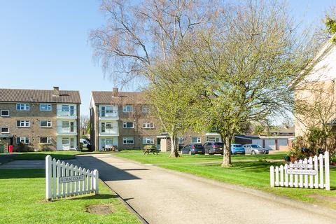 2 bedroom flat for sale, Ashtead