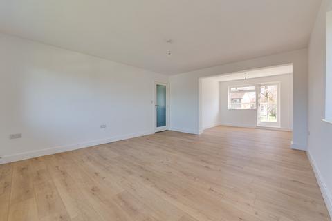 2 bedroom flat for sale, Ashtead