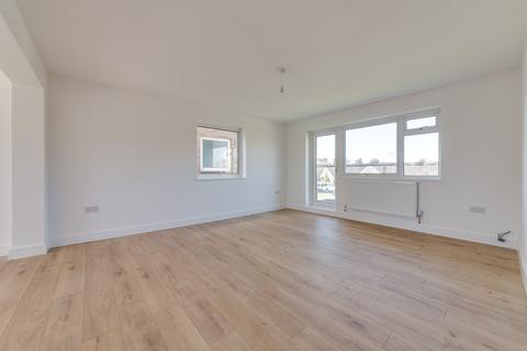 2 bedroom flat for sale, Ashtead