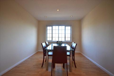 3 bedroom apartment for sale, Herga Court, Sudbury Hill, Harrow on the Hill