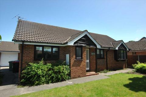 3 bedroom bungalow to rent, Daleford Close, Thornton Cleveleys