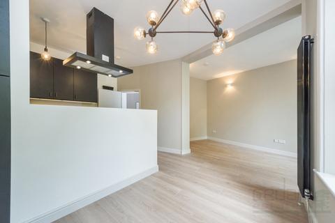 4 bedroom apartment to rent, West End Lane, West Hampstead NW6