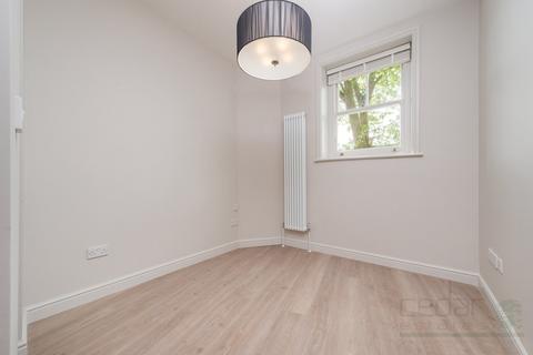 4 bedroom apartment to rent, West End Lane, West Hampstead NW6