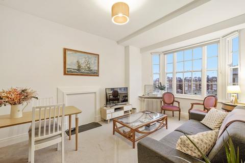 2 bedroom flat to rent, Queensway, Bayswater W2