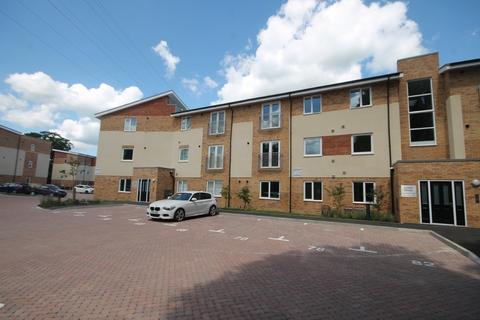 2 bedroom apartment to rent, THORNTON CLOSE, LEATHERHEAD, KT22