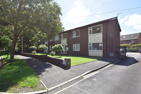 2 bedroom flat for sale, Bowers Avenue, Davyhulme, M41