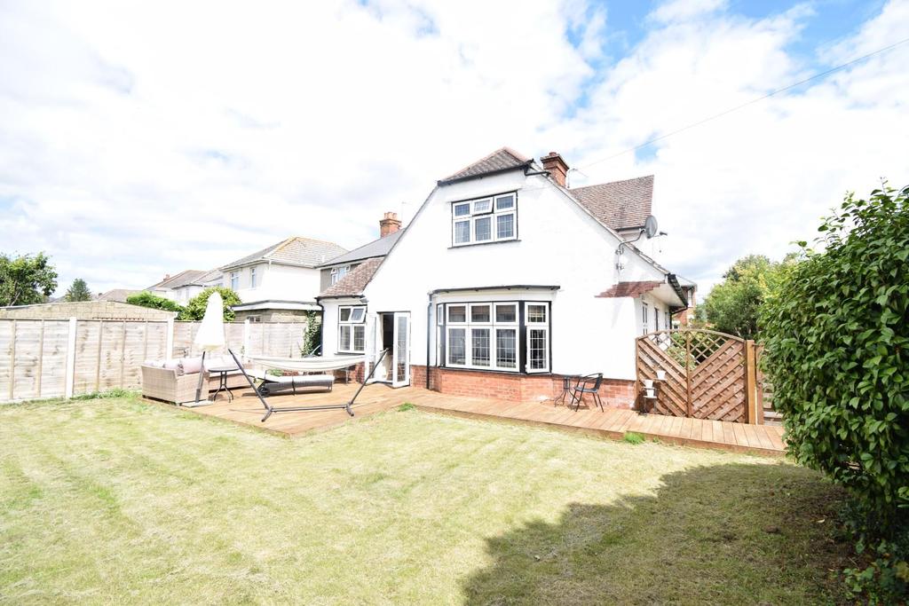 Eldon Road, Bournemouth 3 bed detached house £1,475 pcm (£340 pw)
