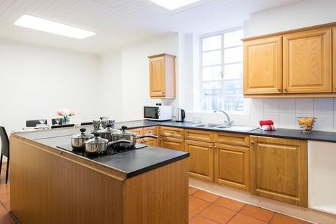 5 bedroom apartment to rent, Strathmore Court, St John's Wood