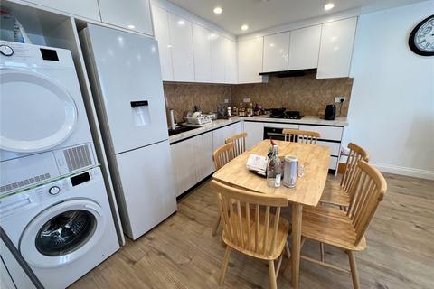 2 bedroom apartment to rent, James House, 35 Maidstone Road, London, N11