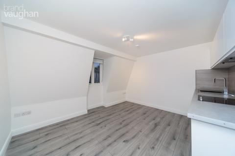 Studio to rent, St Annes Court, Howard Place, Brighton, BN1