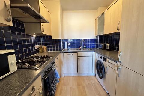 1 bedroom apartment to rent, Chantry Close,  Sunbury-On-Thames,  TW16