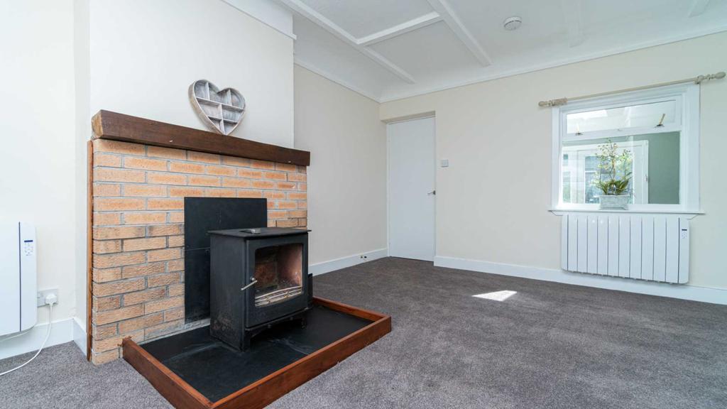 Duchal Estates, Kilmacolm 2 bed semidetached house £1,050 pcm (£242 pw)