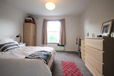 2 bedroom flat to rent, Alexandra Grove, Finsbury Park, N4