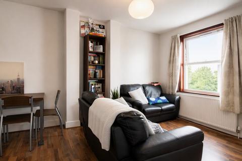 2 bedroom flat to rent, Alexandra Grove, Finsbury Park, N4