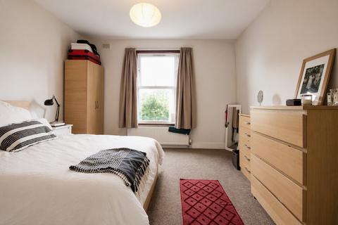 2 bedroom flat to rent, Alexandra Grove, Finsbury Park, N4