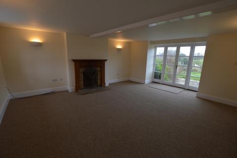 4 bedroom barn conversion to rent, The Rock, Branston, NG32