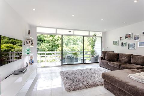 4 bedroom terraced house for sale, Holders Hill Road, London, NW4