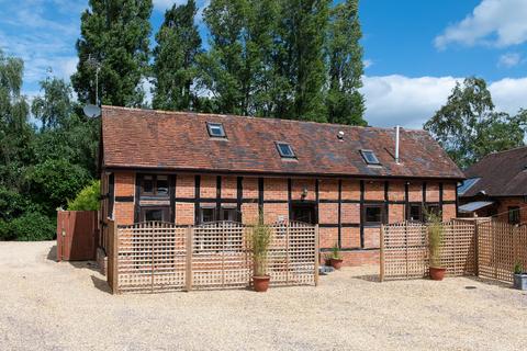 2 bedroom barn conversion for sale - Old Berrow Croft, Ullenhall, Henley-in-Arden, Warwickshire, B95