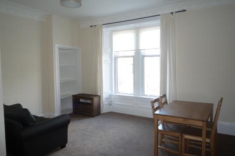 1 bedroom flat to rent, 1 Seafield Road, RHS, Flat 07