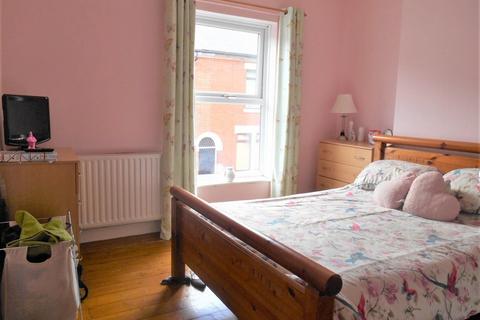 2 bedroom terraced house to rent, Radbourne Street, Derby