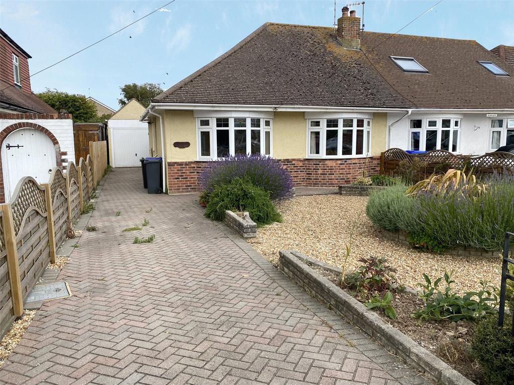Grinstead Lane, Lancing, West Sussex, BN15 2 bed bungalow £250,000