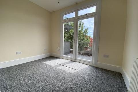 1 bedroom flat to rent - Southchurch Road, Southend-On-Sea