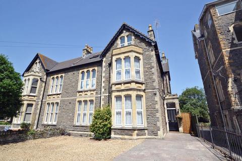 Mixed use to rent, Albert Road, Clevedon