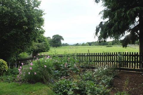 4 bedroom detached house for sale, The Moats, Coddington, Ledbury, Herefordshire, HR8 1JW