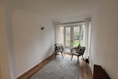 3 bedroom semi-detached house to rent, Sheepfoot Lane, Prestwich