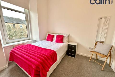 3 bedroom flat to rent, Bathgate Street, Dennistoun, Glasgow, G31