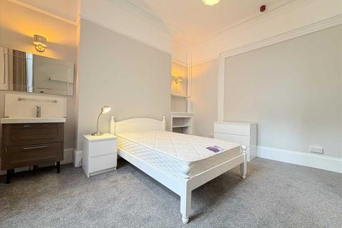 8 bedroom house share to rent, Moor View Terrace, Plymouth