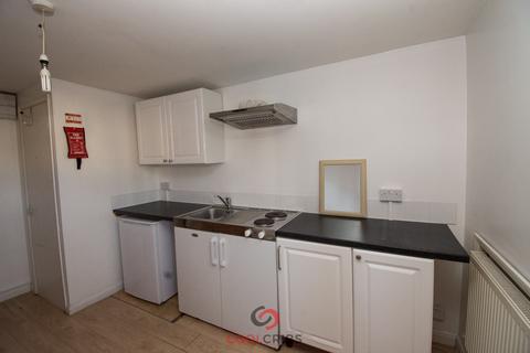 Studio to rent, Holloway Road, Islington, , London  N7