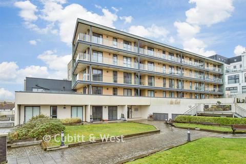 2 bedroom ground floor flat for sale, Suez Way, Brighton, East Sussex