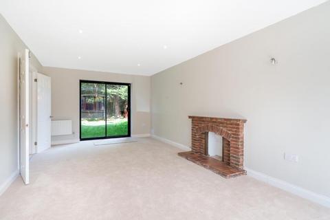 4 bedroom detached house to rent, Winnersh,  Berkshire,  RG41