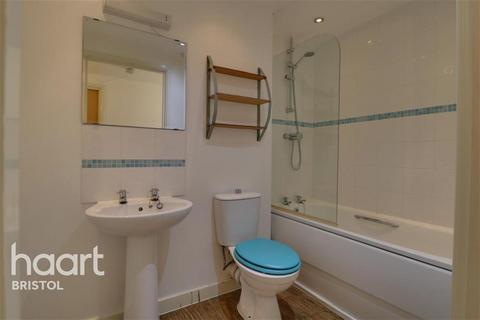 2 bedroom flat to rent, Lawford Mews, Old Market