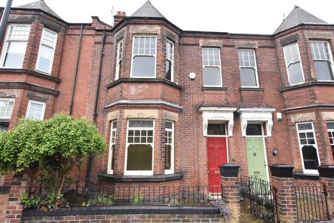 5 bedroom terraced house to rent, Ashwood Terrace, Thornhill