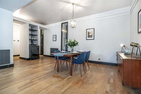 2 bedroom apartment to rent, Cochrane Street, Glasgow
