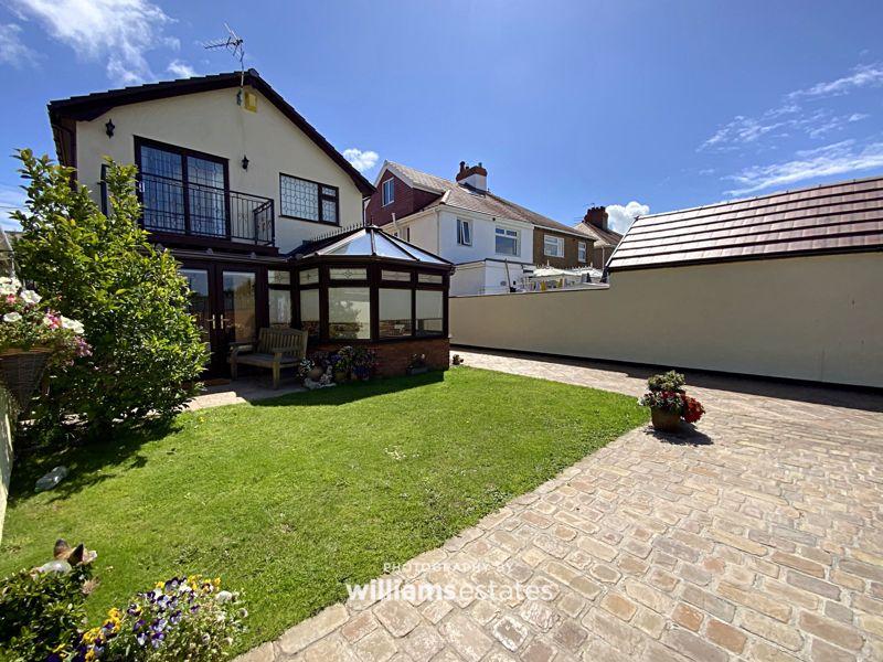 Pendyffryn Road, Rhyl 3 bed detached house £255,000