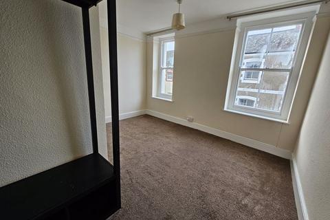 3 bedroom apartment to rent, Fore Street, Bideford