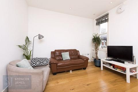 2 bedroom apartment to rent, Arlesford Road, London