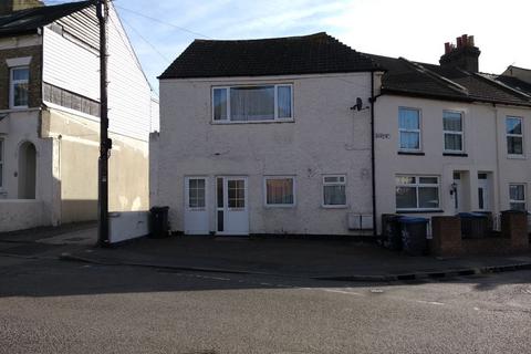 1 bedroom flat to rent, East Street