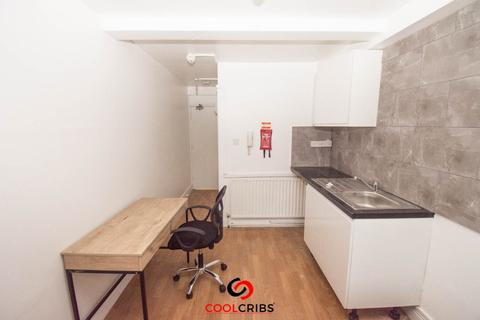 Studio to rent, Kember Street, Islington, London, N1, London  N1