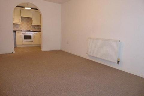 2 bedroom flat to rent, Primrose Place, Bessacarr, Doncaster, DN4