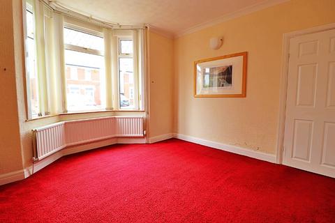 3 bedroom terraced house to rent, Dale Avenue, Heath, Cardiff, CF14