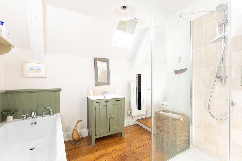 2nd Bathroom