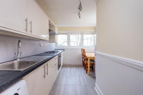 3 bedroom flat to rent, London N19