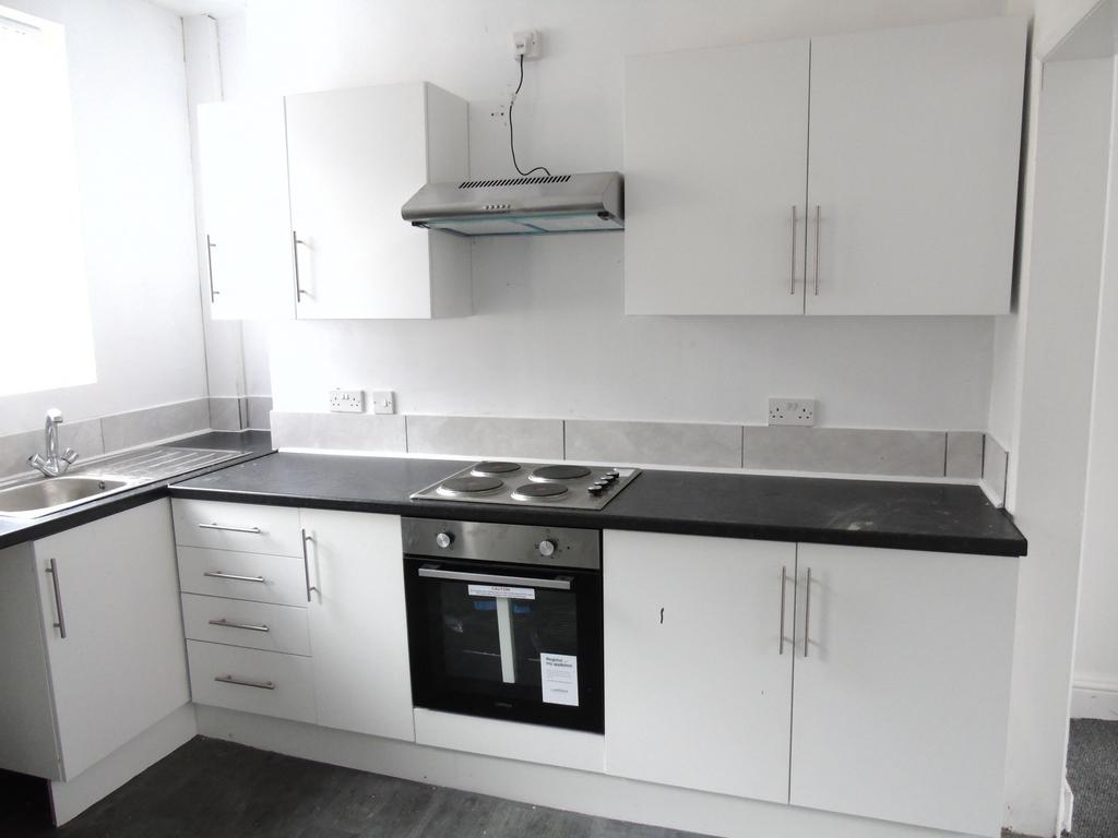 Newling Street, Birkenhead, CH41 2 bed house £450 pcm (£104 pw)